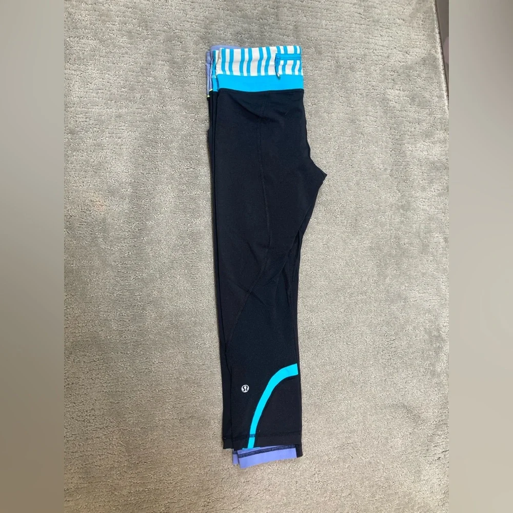 2 for 1 Lululemon Size 4 Leggings Bundle - Picture 8 of 15